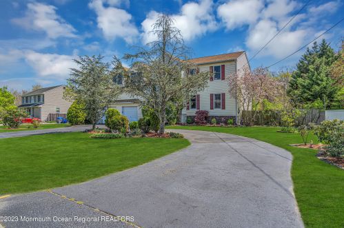 1013 Woodlane Rd, Jackson Twp NJ  08527-1555 exterior