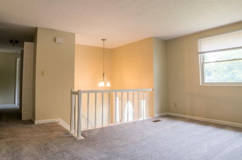 6114 Walnut Ct, Florence, KY 41042-1333