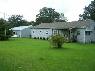 2106 Tomlin Chapel Rd, Parsons, TN 38363-4069