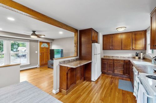 15 Crestview St, Keene NH  03431-2607 exterior