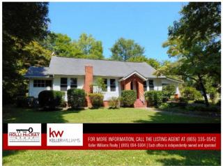 703 Midlake Dr, Knoxville, TN 37918-2912