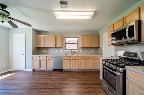 8026 Suffield Glen Ln, Humble, TX 77338-2022