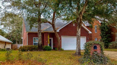 111 Opp Blvd, Fort Walton Beach, FL 32548-4421