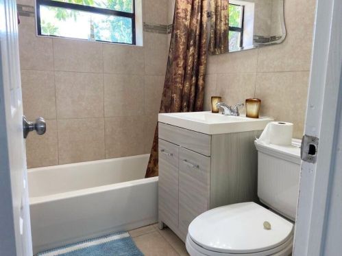 3105 Ocean Pkwy, Boynton Beach FL  33435-1652 exterior