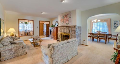 110 Illinois St, Dyer, IN 46311-1739