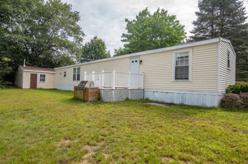 16 Stoneledge Rd, North Hampton, NH 03862-4419