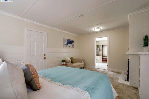 5109 Fairfax Ave, Oakland CA 94601-5410 exterior