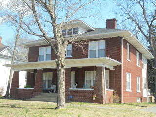 603 Dunlap St, Paris, TN 38242-4135