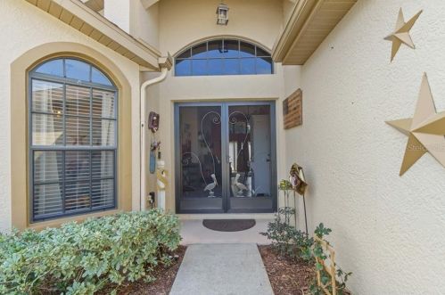 13613 Pimberton Dr, Port Richey, FL 34669-0805