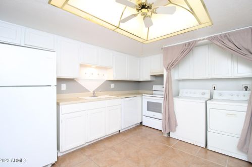 8060 Oak St, Scottsdale AZ  85257-2846 exterior