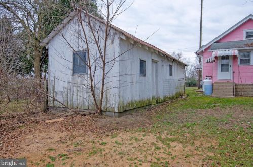 204 Harrington Ave, Harrington DE  19952-1118 exterior