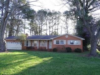302 Glenwood Dr, Madison, AL 35758-1501