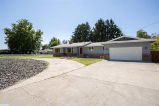 1703 Belfair St, Kennewick WA  99336-8557 exterior