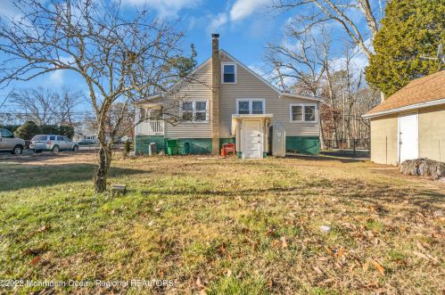 237 Cassville Rd, Jackson Twp NJ  08527-4717 exterior