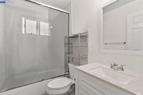 3426 Boston Ave, Oakland CA 94602-2905 exterior