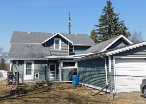 219 Taylor St, Waupun WI  53963-1327 exterior