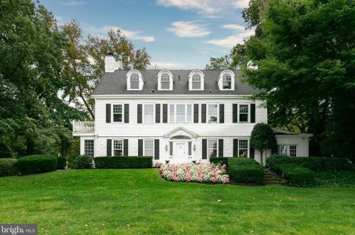 607 Bank Ave, Riverton, NJ 08077-1144