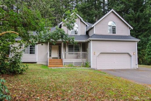 96 64th St, Bremerton, WA 98311-8514