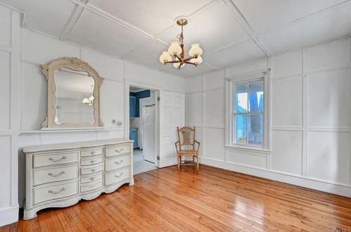 12 Royce Ave, Middletown NY  10940-4708 exterior