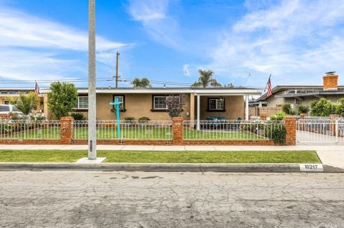 10217 Parkinson Ave, Whittier, CA 90605-3325