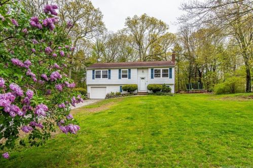 34 Juniper Ln, Norwich CT  06351-9119 exterior