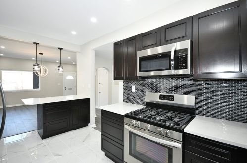 2508 Cobden St, Pittsburgh PA  15203-2714 exterior