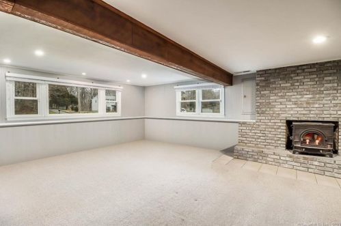 78 Longfellow Rd, Huntington CT  06484-1623 exterior