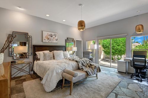 88 Kavenish Dr, Rancho Mirage CA  92270-3247 exterior