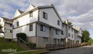 324 Ostrom Ave, Syracuse NY  13210-2952 exterior
