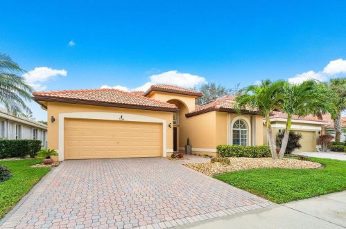 7794 Edinburough Ln, Delray Beach, FL 33446-3642