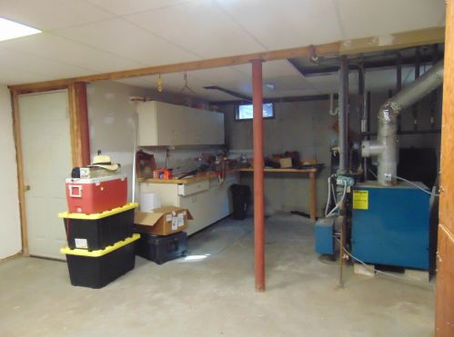 49 Walker Rd, Danville NH  03819-5105 exterior