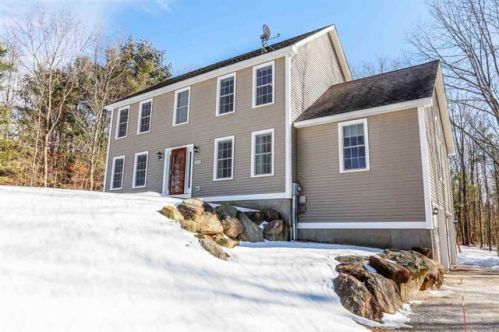 212 Mount Delight Rd, Deerfield, NH 03037-1302