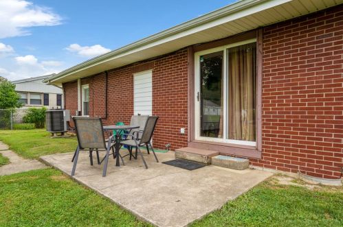 1774 Wayne Rd, Wilmington OH  45177-1050 exterior