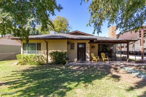 1810 37th Pl, Phoenix, AZ 85008-3912