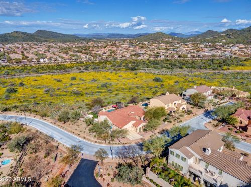 35804 27th Dr, Phoenix AZ  85086-5519 exterior