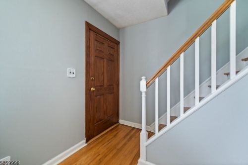 22 Mary Ln, Fanwood, NJ 07023-1009
