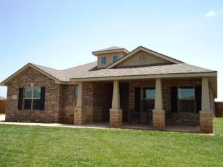 6505 Hanover St, Lubbock, TX 79416-2204