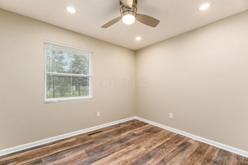 2972 Irwin Ave, Darbydale OH  43123-2310 exterior