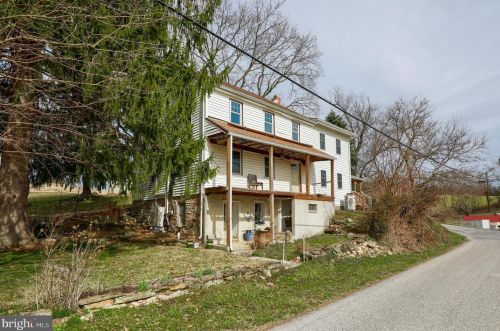 2721 Buffalo Valley Rd, Spring Grove, PA 17362-7950
