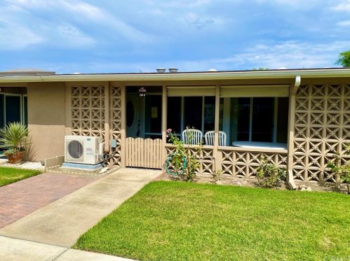 13101 Oak Hills Dr, Seal Beach, CA 90740-3295