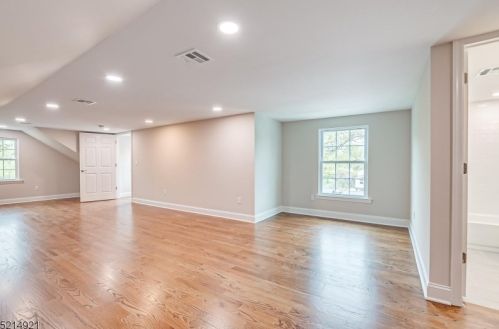 421 River Rd, Rahway NJ  07065-4203 exterior