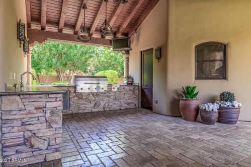 6024 Sunnyside Dr, Scottsdale AZ 85260-5724 exterior