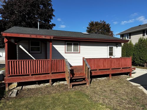 1109 28th St, Two Rivers WI  54241-2118 exterior