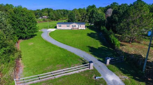 8647 Cross Creek Rd, Polk City, FL 33868-2634