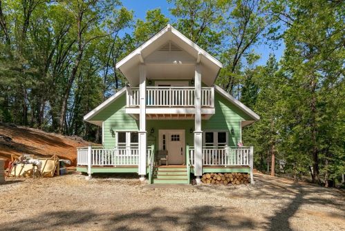 12812 Pearson Rd, Grass Valley, CA 95945-9691