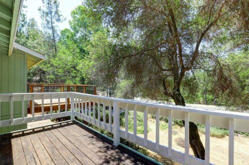 16822 Patricia Way, Grass Valley CA  95949-7228 exterior