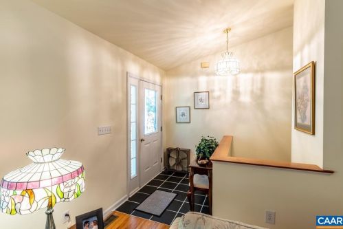 287 Jefferson Dr, Bybee VA 22963-3212 exterior