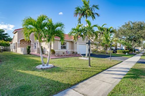 320 187th Ave, Hollywood, FL 33029-3292