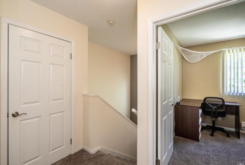 1614 Yardley St, Santa Rosa CA  95403-2393 exterior