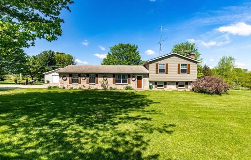 4281 Riggs Rd, Miami, OH 45056-9211